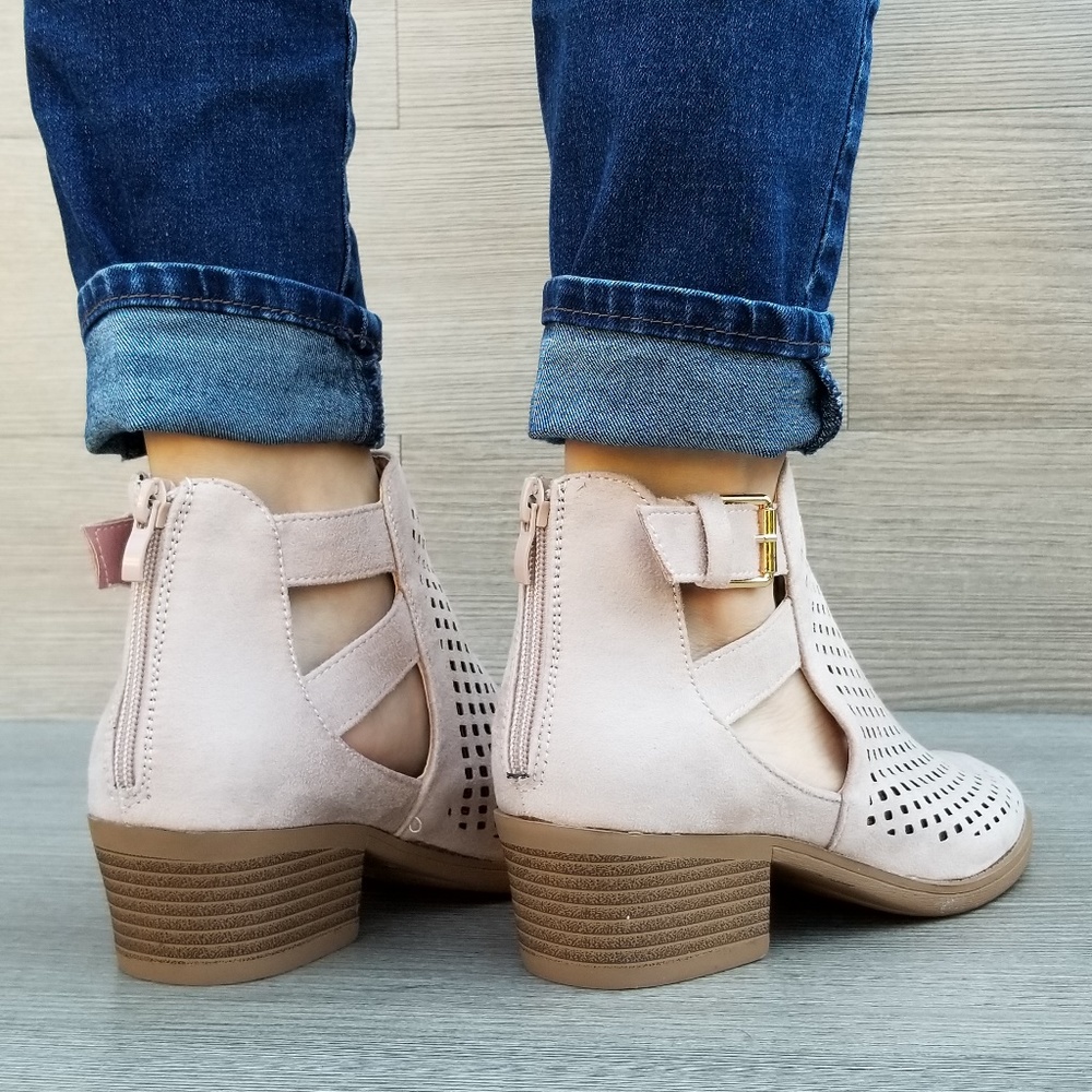 Perforated Rose Pink Spring Open Ankle Booties - Picture 6 of 8